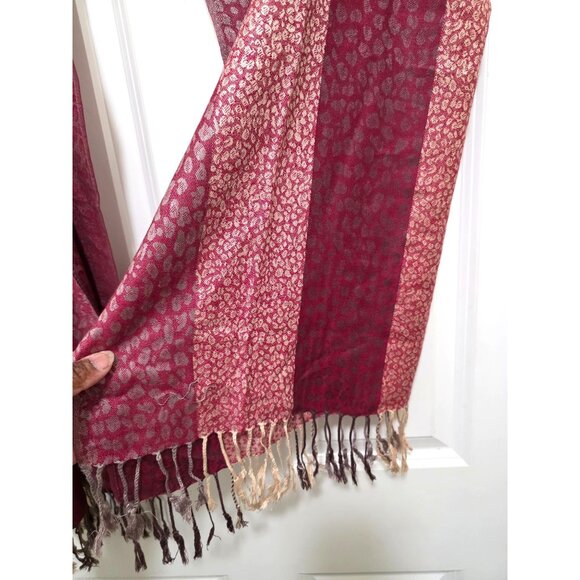 Pashmina Red & Pink Leopard Print 100% Pashmina Scarf Fringe Size72x26 - Picture 4 of 5